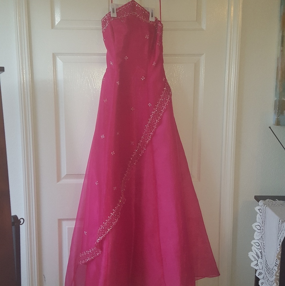 Blondie Nites by LINDA BERNELL Ball Gown